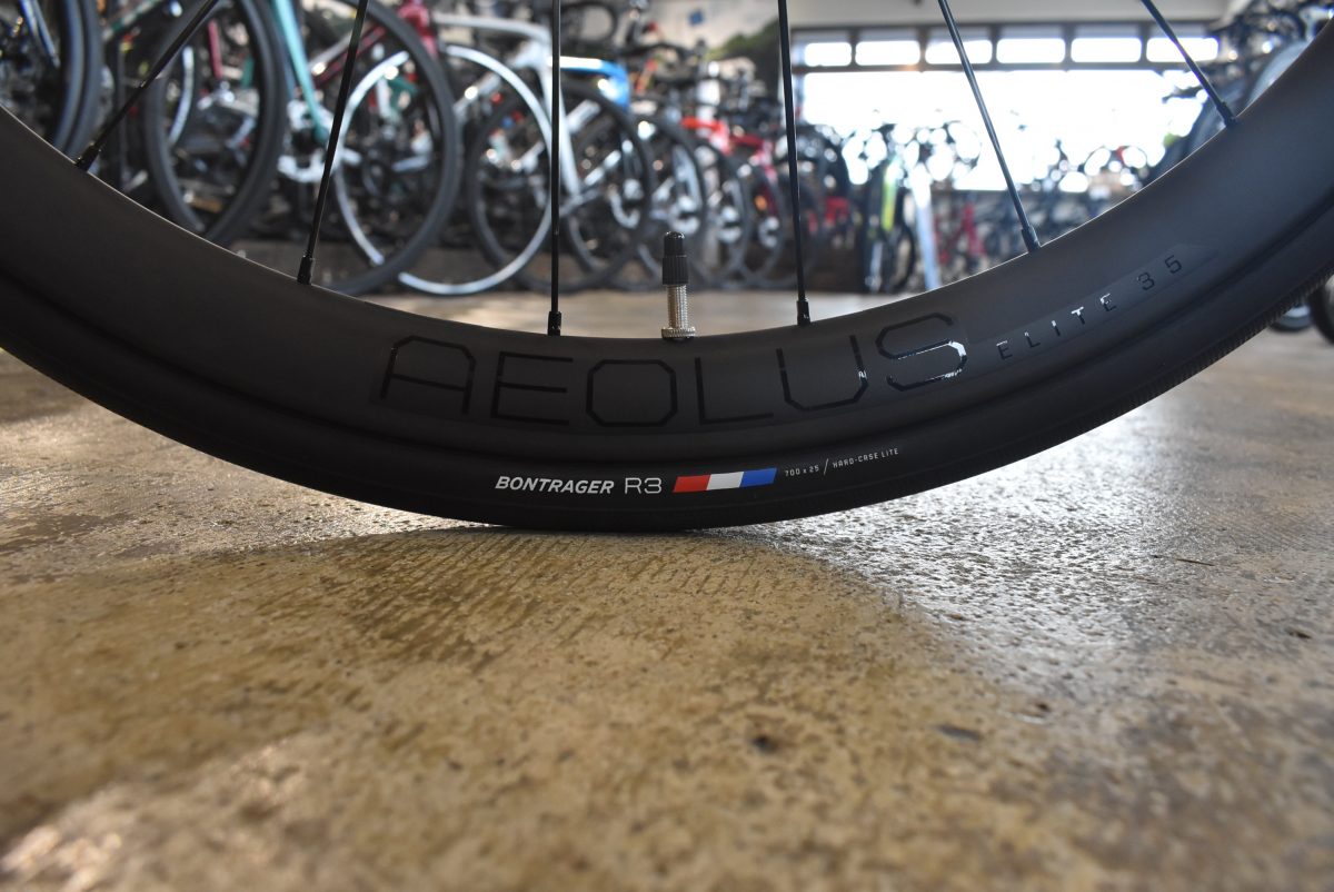 新作限定SALE】 ヤフオク! - ボントレガー アイオロス35 Bontrager